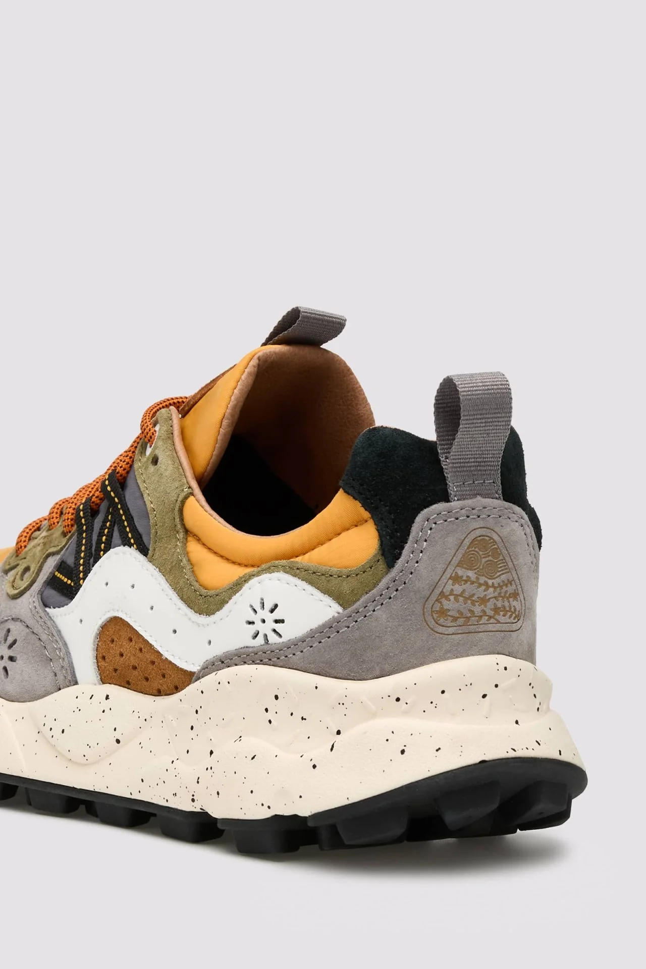 Flower Mountain | Yamano 3 Man - Warm Brown / Mustard - Image 4