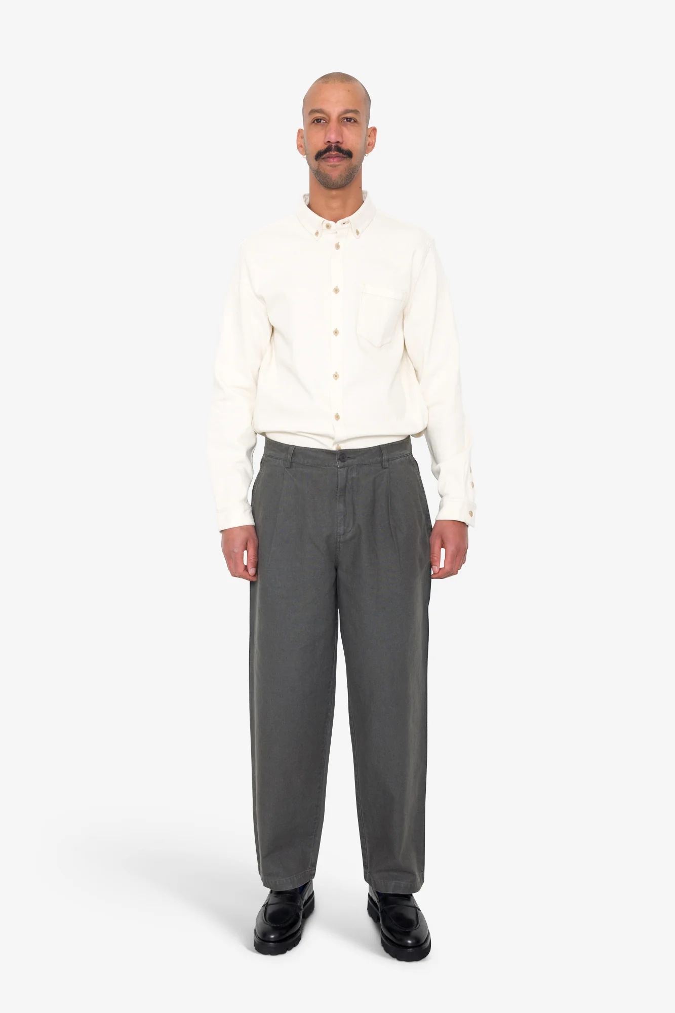 Wide Fit Trouser - Charcoal Hemp Canvas - Image 2